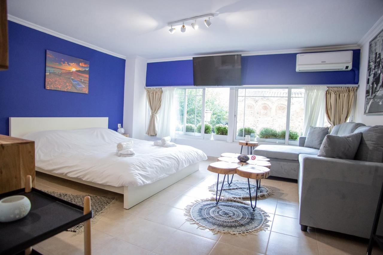 Apartment Center Small