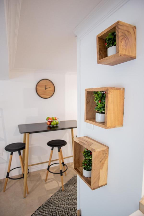 Center Small Apartment *